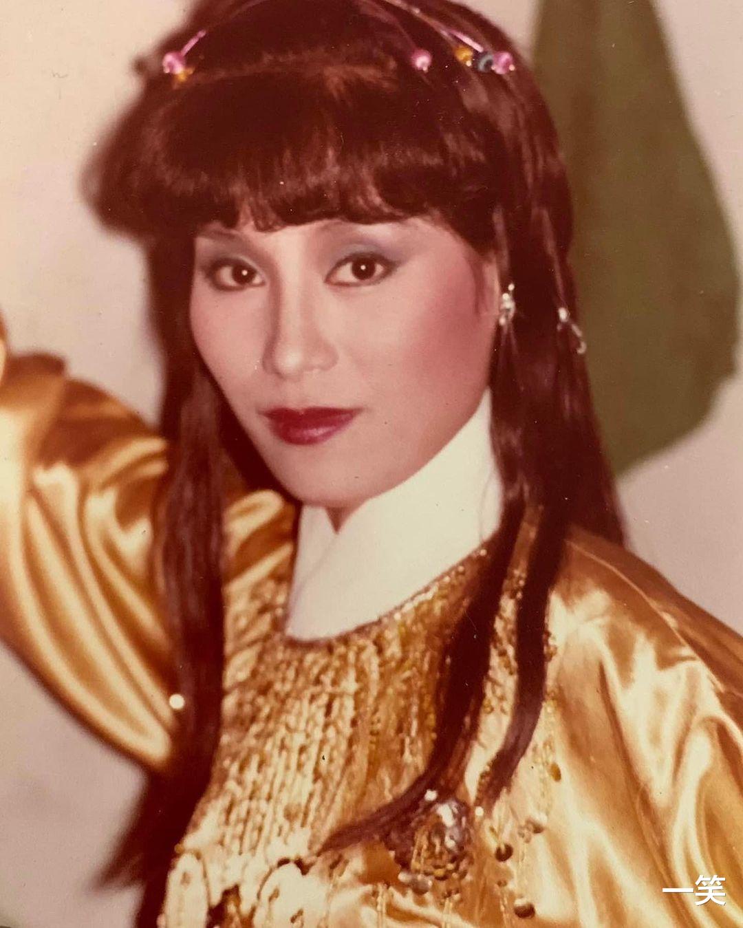 杨盼盼|63岁杨盼盼嫁女,杨慈悦含泪感激妈妈独立抚养,直言从未见过爸爸