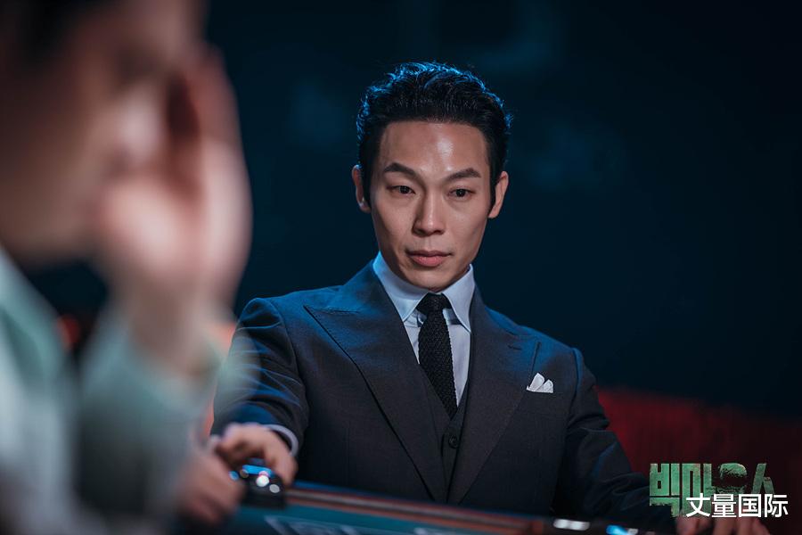 黑话律师|李钟硕退伍后小萤幕回归作!《黑话律师》6大看点、首播评价一次看