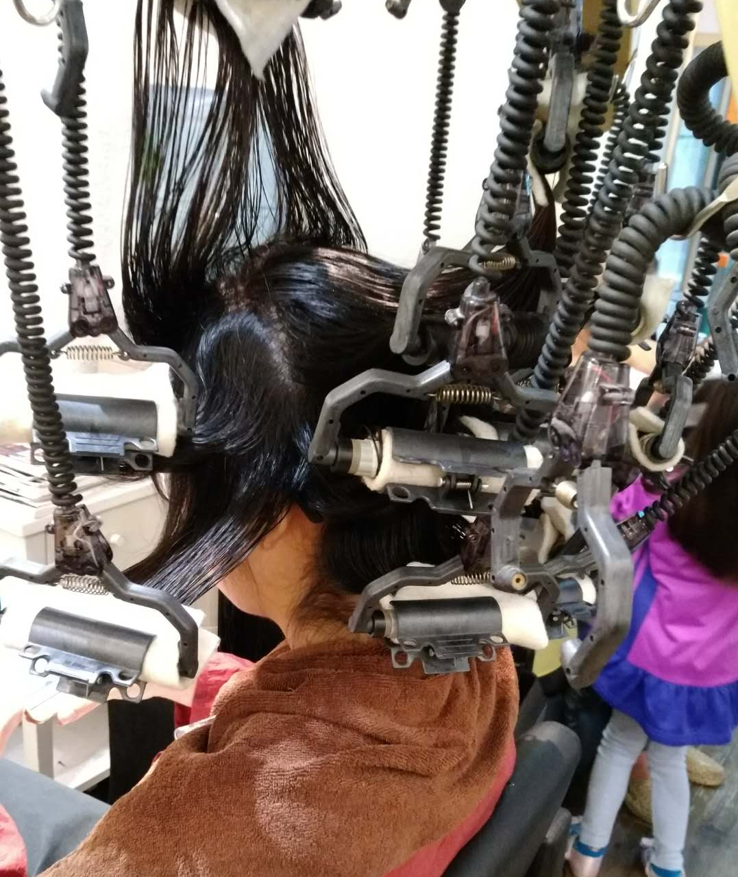 鸡胸肉 烫头发能保持多久？为什么有人能保持一年，有人三个月就不卷了？