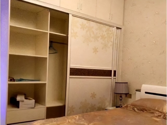 卧室衣柜不要这样装,我家才用半年时间,就换掉了