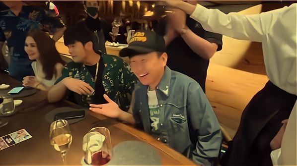 |周杰伦回应林俊杰喜欢《还在流浪》：哎呦等你cover