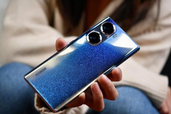 荣耀|荣耀70Pro:配置敲定、价格出炉,很难让人不心动