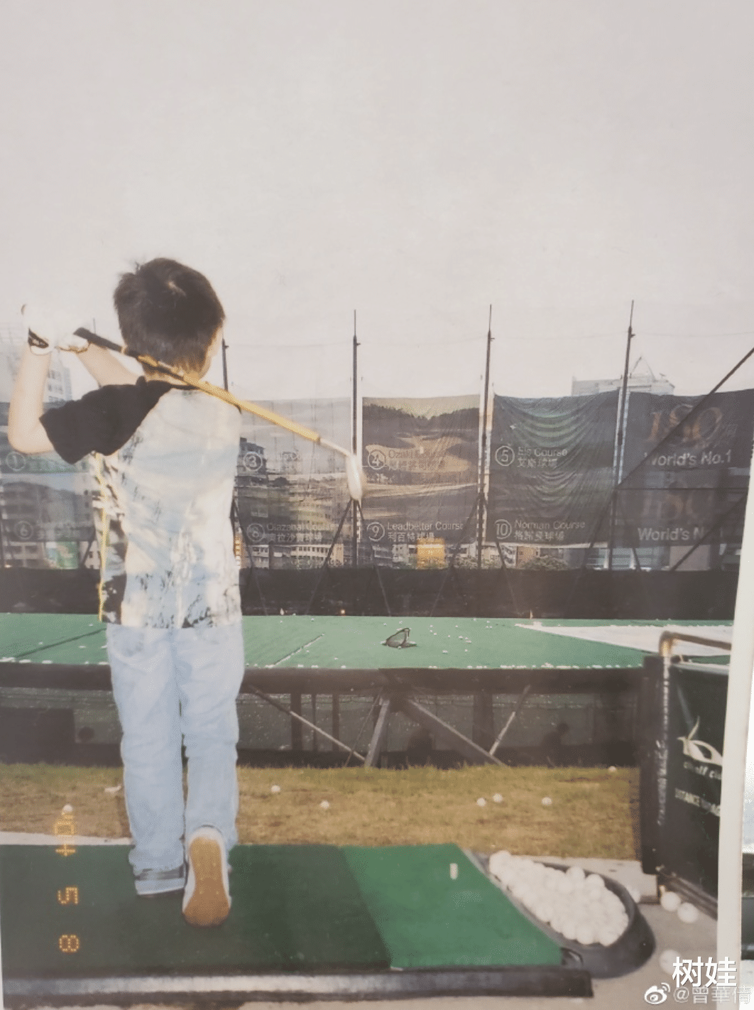 曾华倩|曾华倩晒照为儿子庆生,24岁儿子身高两米,无意入行专注体育运动