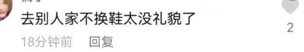 陈亚男|陈亚男为上海加油，送鲜花给以前护士长，网友喊话她回去做护士