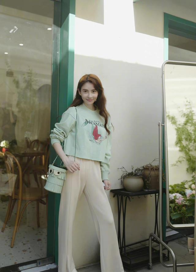 刘萌萌|诺澜扮演者刘萌萌在《爱情公寓》中的近照引发争议!网友:完全不认识啊!