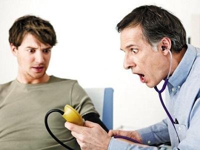 高血压|血压高最少有5大危害，学会“三招两式”血压不升高，远离高血压