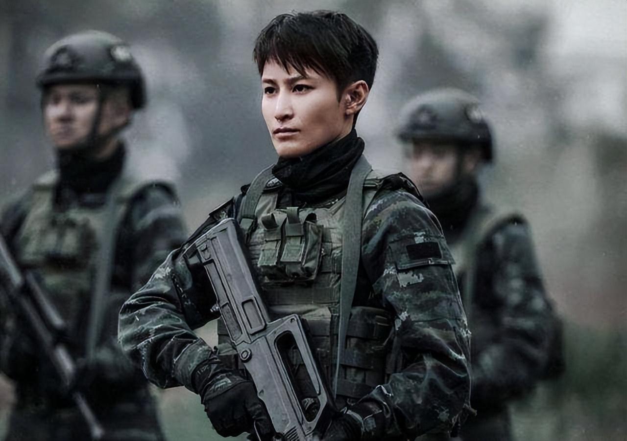 蒋璐霞|“女蛟龙”蒋璐霞：释小龙师妹，不靠颜值靠能力，网友：女版吴京