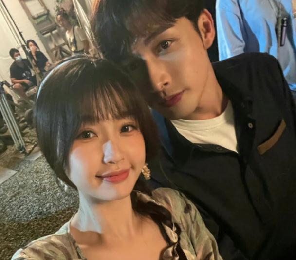 张彬彬|人走茶凉!众星现身评论区为张彬彬新剧打气,嘉行却无一人出现