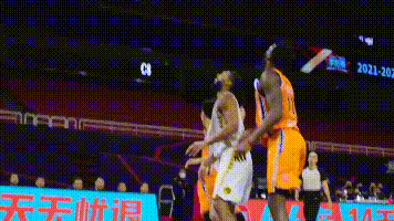 胡金秋|回看胡金秋受伤过程，手术前不忘为国效力！上海队增添逆转的底气