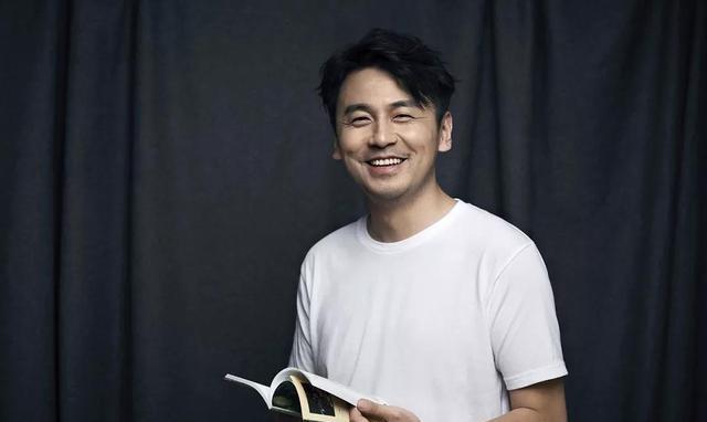 雷佳音|雷佳音曾说:我妈妈身高很矮,她从来不在公开场合露面怕给我丢脸