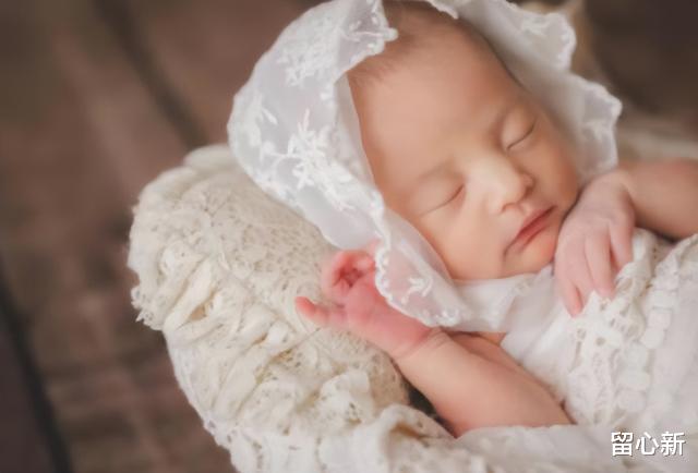 周杰伦|湾湾多艺人发声只有一个中国，周杰伦发图自称中国人，这次沉默是何因