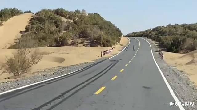 新疆维吾尔自治区|中国第一大沙漠中，藏着一座小镇，人口只有2万余人