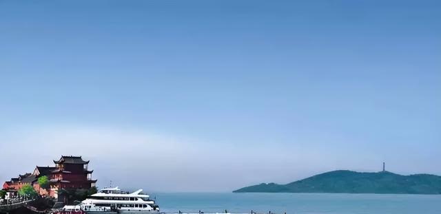 高原|说起中国五大淡水湖以及世界五大淡水湖，它们都位处哪里？