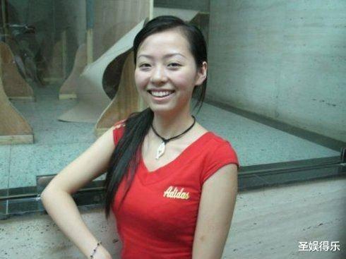 制服|关晓彤、唐嫣卸、古力娜扎卸妆之后，素颜一对比，差距就出来了