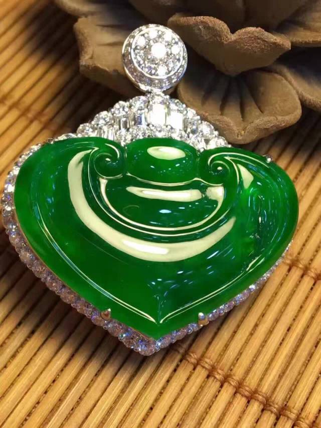 翡翠|翡翠藏家透露“干货”：这类翡翠更值得收藏！