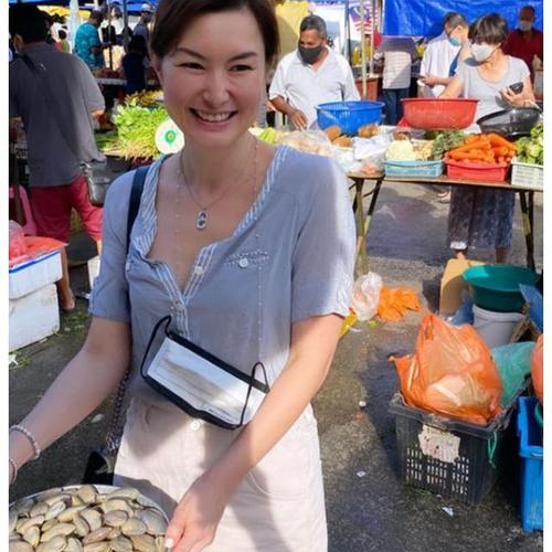 玉兰油|“玉兰油女神”丹尼尔:女儿11岁了,和富豪老公离婚后开菜馆