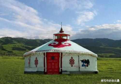蒙古国很多人还住蒙古包,全家睡一起夫妻间不别扭吗?