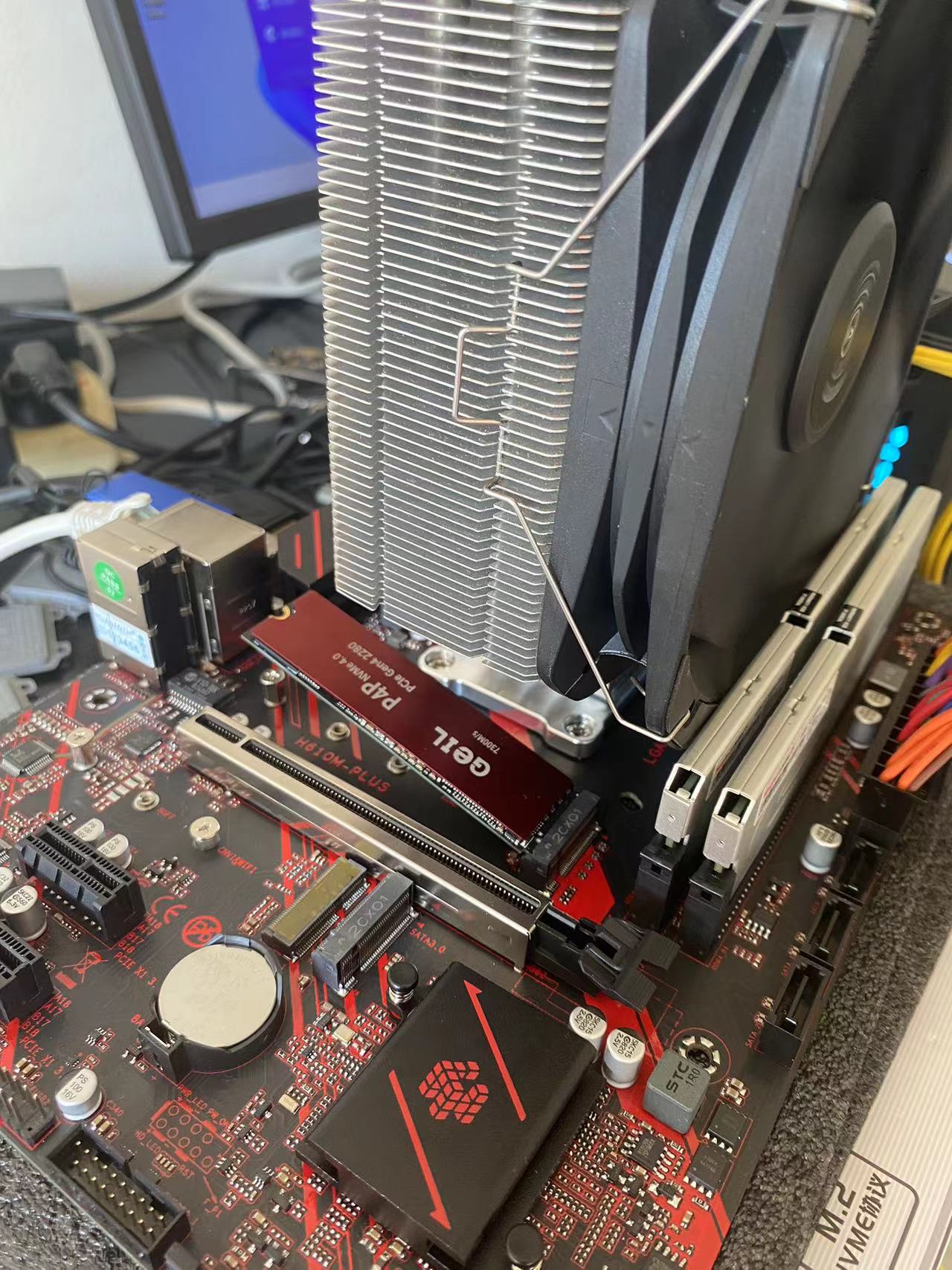 软件|软件显示130W实际功耗翻倍260W！300元山寨主板摇身国产之星虚标