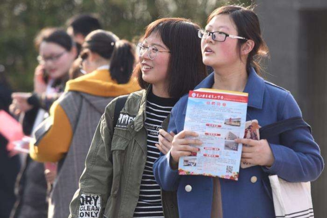 hr|大公司HR直言：“三无学生不招”，这番话打醒了多少装睡的人？