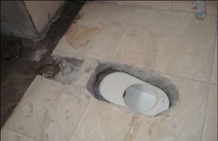 马桶不到万不得已不要随便移位,真要移位得遵循这几点去做!