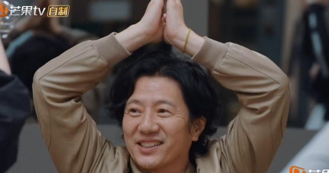 郑钧|郑钧、苏见信拒绝内卷，装模作样假装苦练，黄义达乱入太好笑