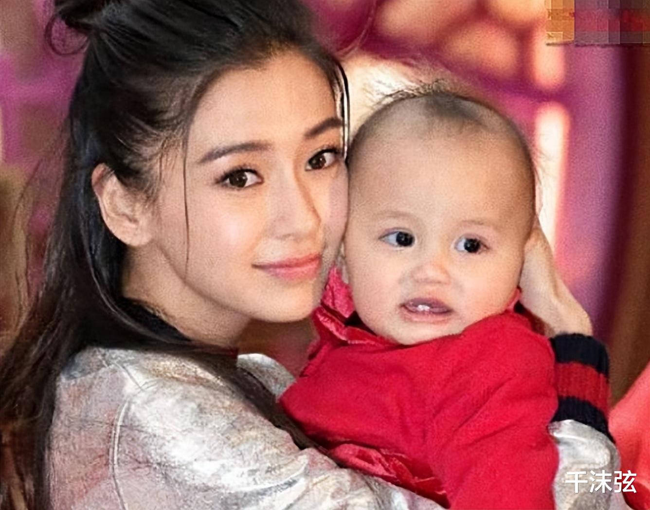 黄晓明|黄晓明叶珂同戴钻戒疑热恋!女方晒礼物秀恩爱,baby复婚无望