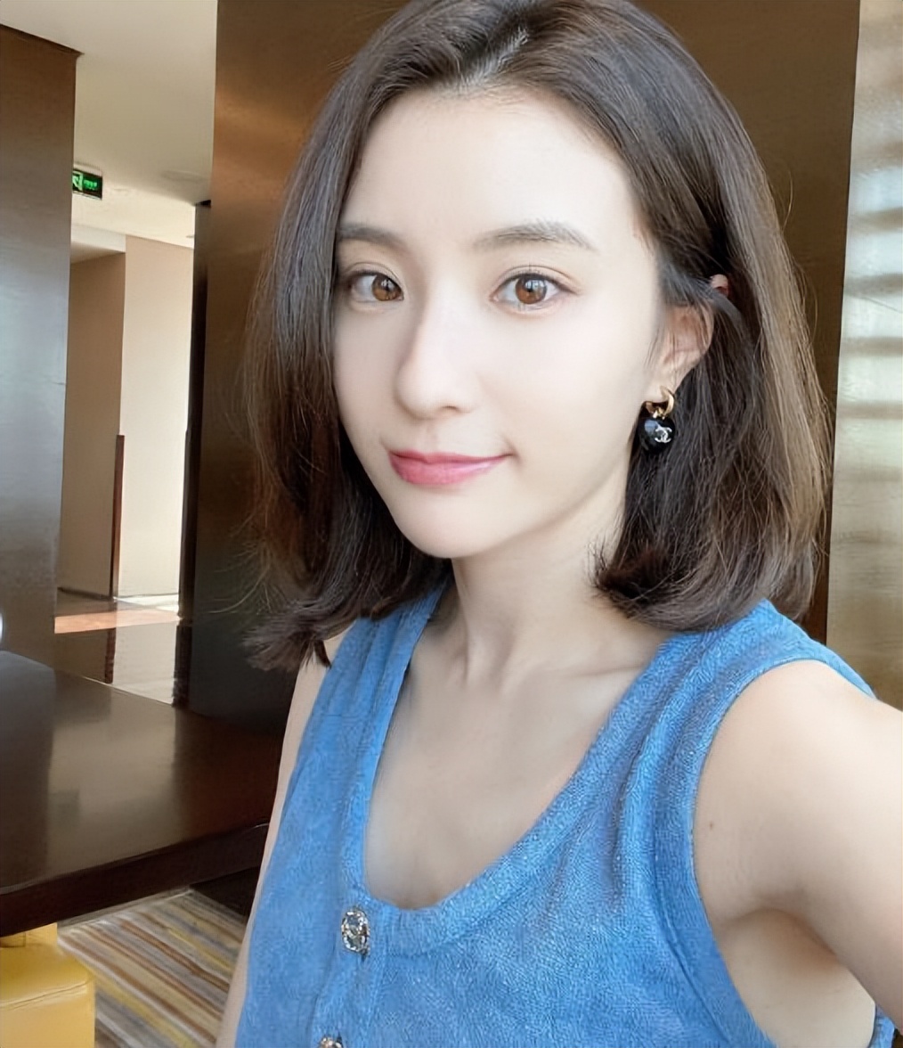 赵丽颖|赵丽颖闺蜜官宣生子！跟麦迪娜王灿住同个月子中心！42天花费30万