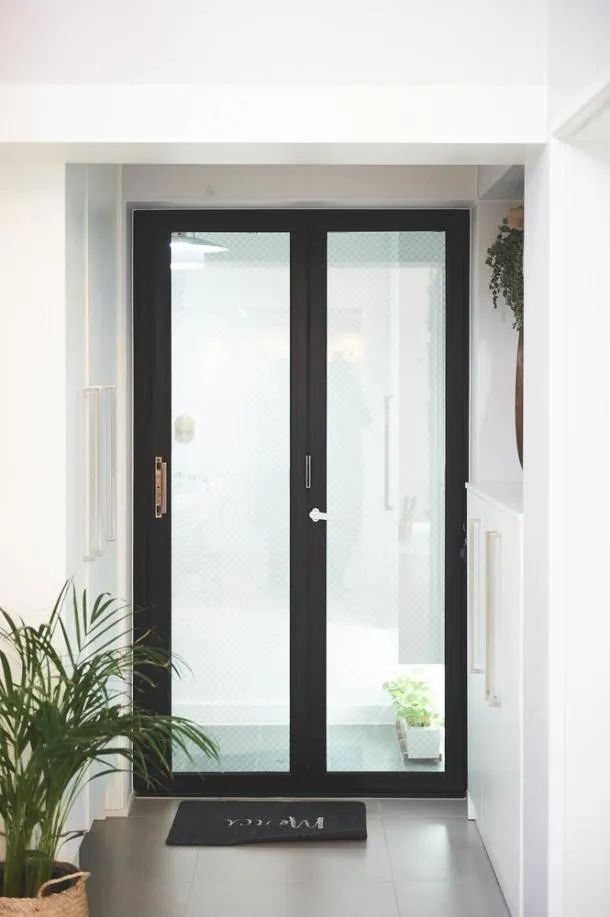 谁说120㎡顶复式不好住？就冲他家露台+二楼游戏室，比豪宅都香！