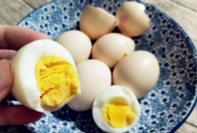 水煮鸡蛋|早上爱吃煮鸡蛋的人,长寿不会远离你,但切记“2不”,早知早好
