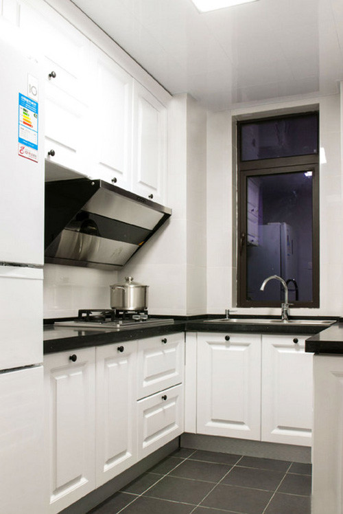 我家阳台用马赛克砌了个“洗衣池”，邻居看了二话不说直接照做！