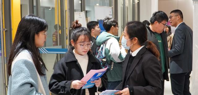 求职|“不好意思,学生会干部我们不招”,私企为何对学生会干部有偏见