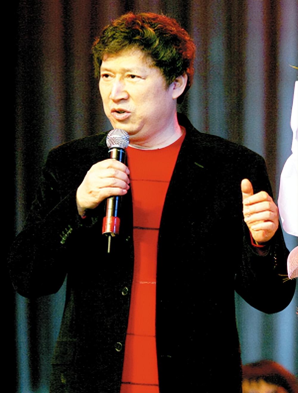 李春平|李春平的女友韩铠伊：与他恋爱生儿子，遭受很大的阻力与威胁