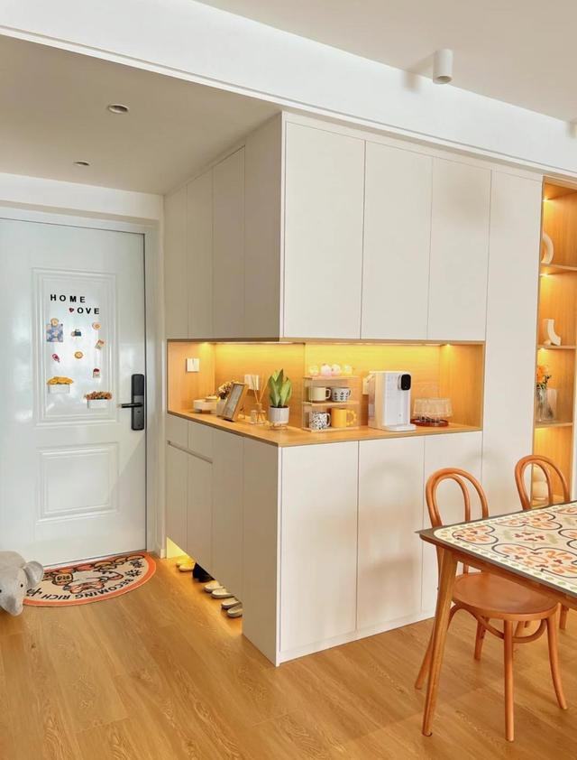 广东夫妇89㎡小家,坚持全屋打满柜子,效果不是一般的实用大气