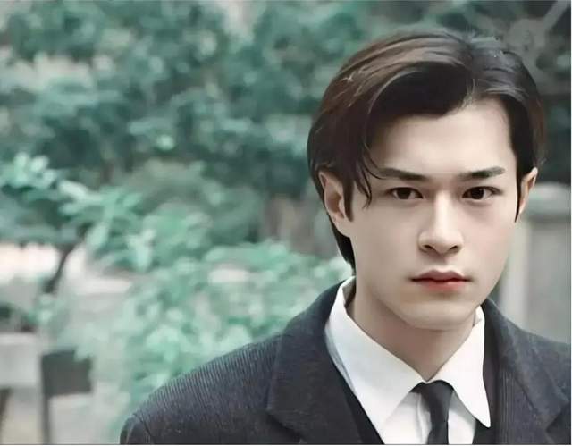 帅哥|“顶级帅哥”还看90年代！10位香江男星，个个面如冠玉，气质绝伦