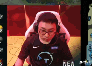 OMG|New宝被老队友军训麻了？小奶油用两字形容山鸡哥首秀：爆杀！