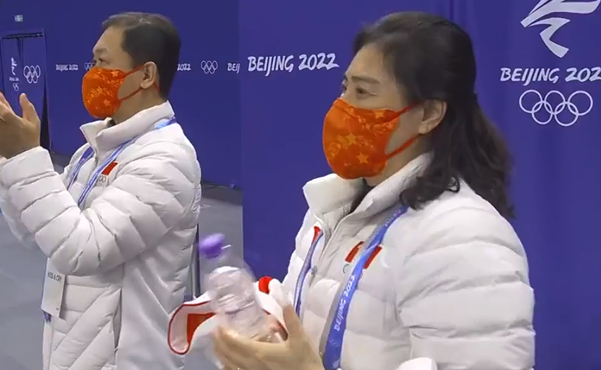 金博洋|赛季最佳！金博洋激动落泪，羽生结弦挑战4A失败，连续摔倒惹人疼