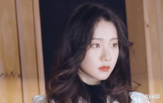 女孩|娱乐圈就是个大染缸，跳进来的这5个女孩，个个都变了样