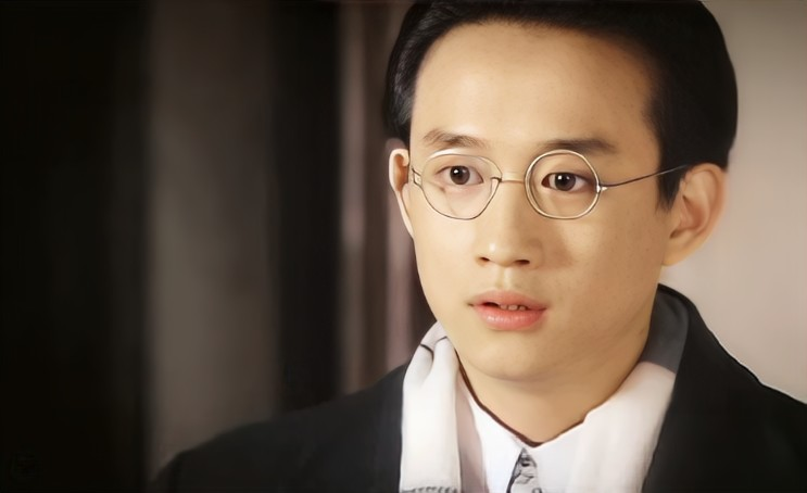 潘粤明|曾经帅得一塌糊涂，如今沦为油腻大叔，岁月这把“杀猪刀”太狠了