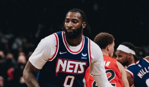 卡佩拉|NBA现役中锋分档：伍德第四档，卡佩拉第三档，两人共享第一档
