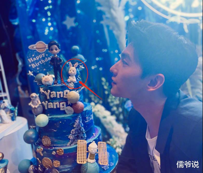 杨洋|是炒作还是真恋爱?继之前多样同款后,杨洋赵露思被扒戴同款对戒