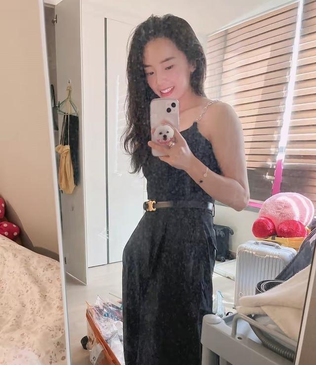 田志希|樊振东迷妹田志希太漂亮！陈梦莎莎愚人节调皮打趣，网友反应亮了