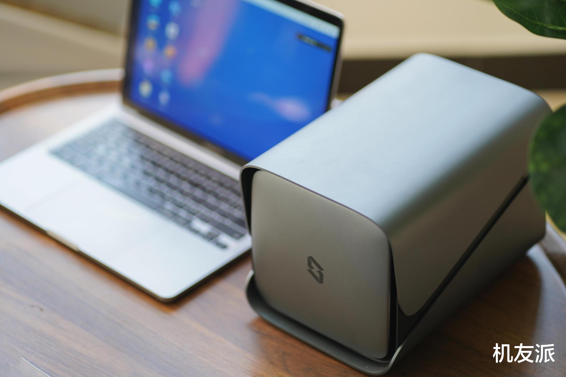 nas|打造摄影师的专属NAS，极空间新Z4上手体验，有哪些亮点和槽点