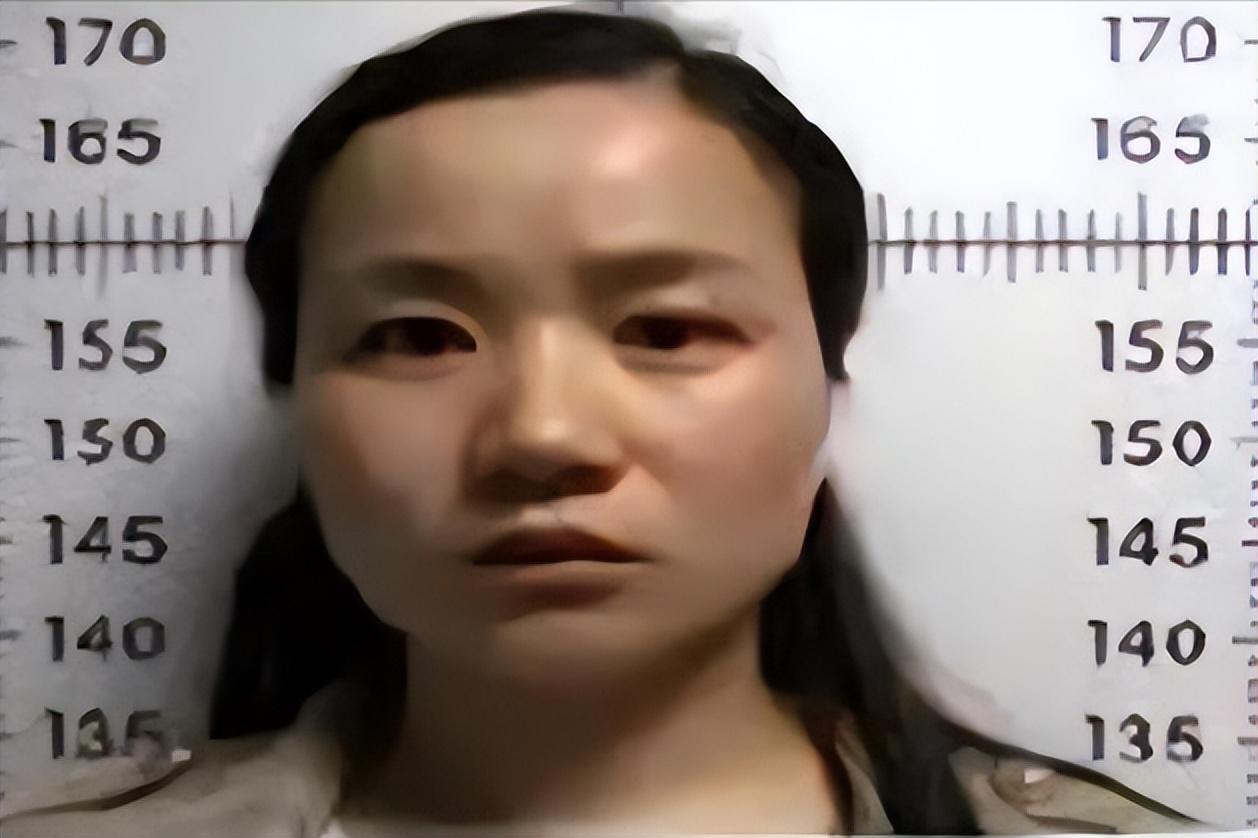 90后“黑老大”杨春燕,靠美貌祸害40个家庭,被捕时正在攻读硕士