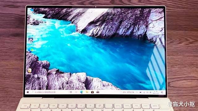 键盘|将轻薄本做到极致，体验戴尔xps-13 9300，白色版本像艺术品