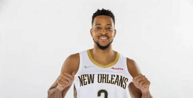 2022NBA年度十大转会:哈登西蒙斯互换东家,森林狼9换1戈贝尔