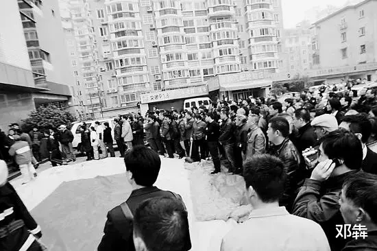 2011年,他当街打死32岁交警,狂言:我爸是大官,能耐我何?