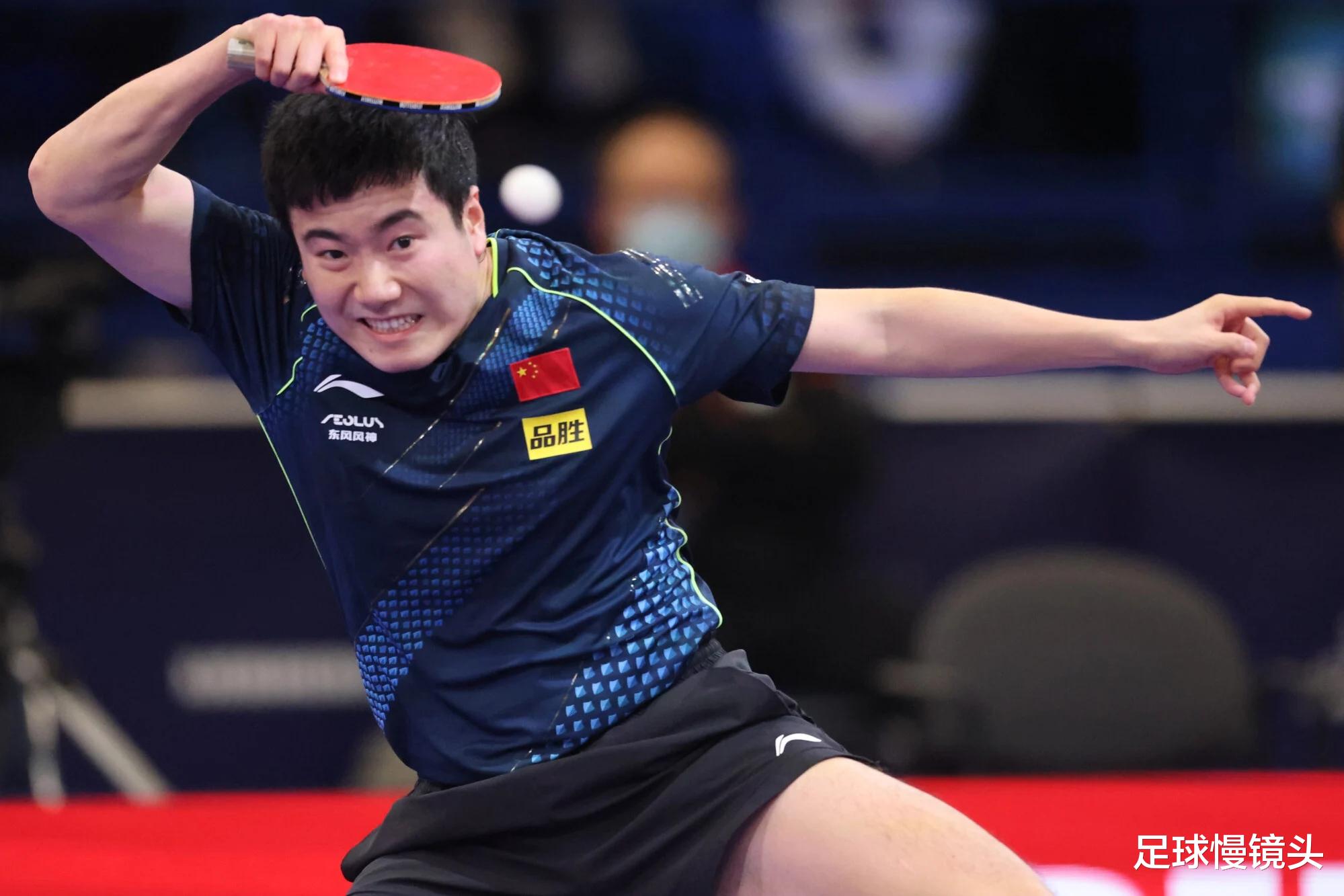 林高远|11-0！国乒神剧情：梁靖崑打疯了，10-0后拒绝让球，林高远摇头