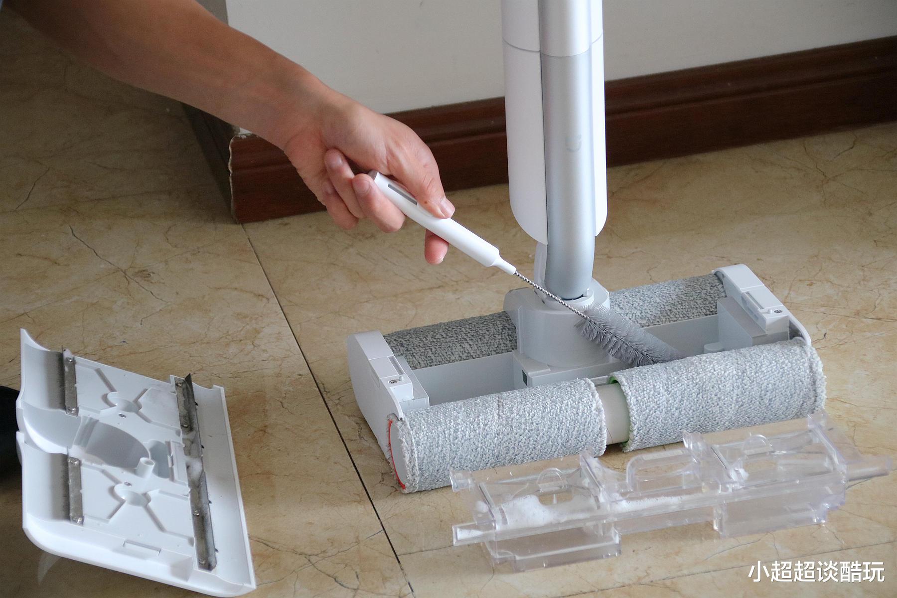 米家|性价比极高的小米新品拖地机体验，双刷无边框设计售价不到1千