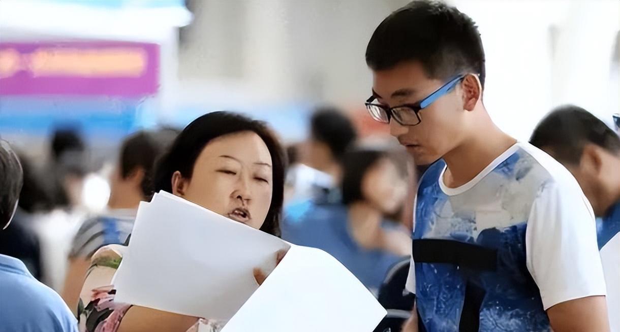 国企|国企年年招人，为啥毕业生却得不到消息？过来人说出其中缘由