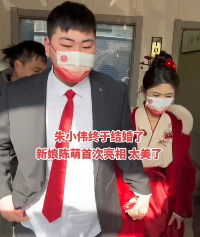 朱之文|费玉清主持?直升机接亲?大衣哥儿子二婚变媒体人集体“口嗨”!